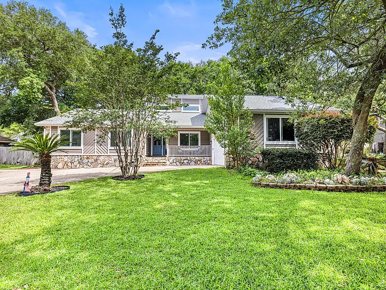 507 Nassau Dr — Photo 42