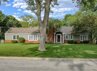 8025 Belinder Rd, Leawood, KS 66206