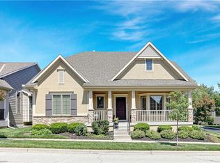 8526 Barstow St, Lenexa, KS 66219