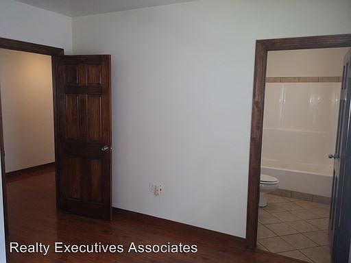 3rd image of 3312 Forestdale Ave