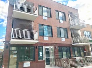 32-45 34th St #3R, Astoria, NY 11106