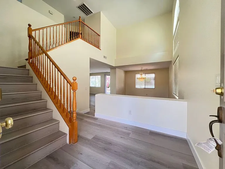 8480 Garnet Peak Ct — Photo 3