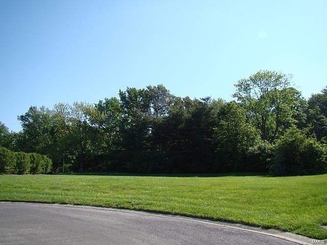 2nd image of 210 McKendree Park Rd
