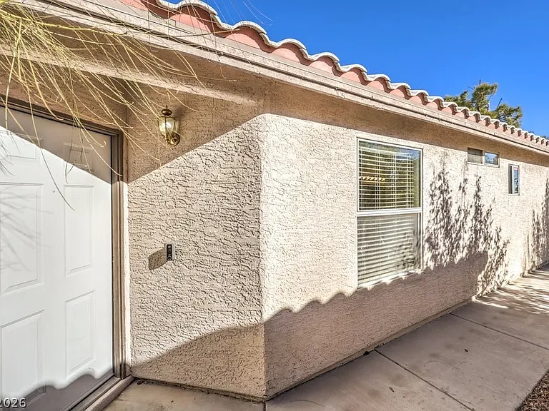 5501 Lonesome Biker Ln — Photo 3