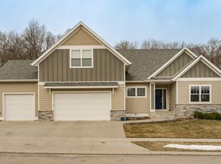 4283 Stone Point Dr NE, Rochester, MN 55906