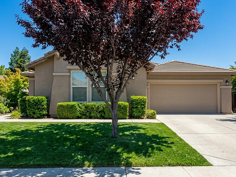 5170 Garlenda Dr — Photo 1