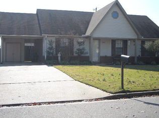 10145 Riggan Dr, Olive Branch, MS 38654