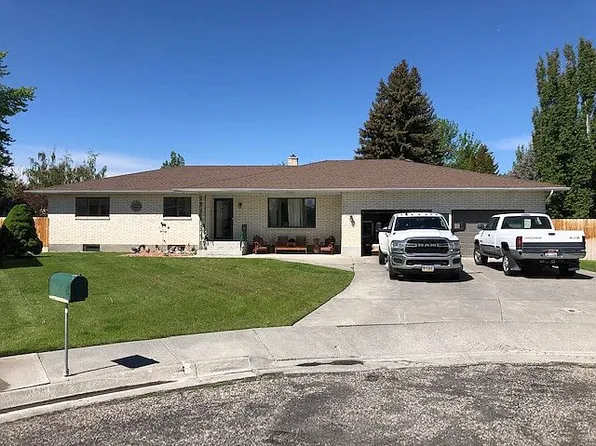726 Laurelwood Ave, Idaho Falls, ID 83401