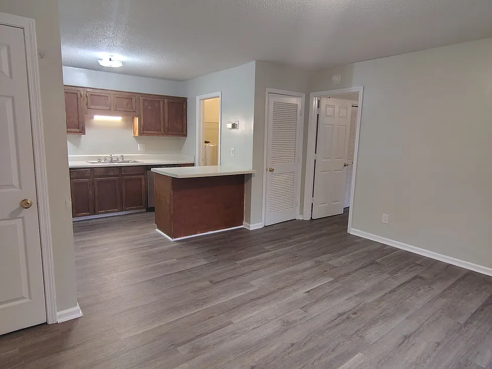 1011 Beatty Rd #C6