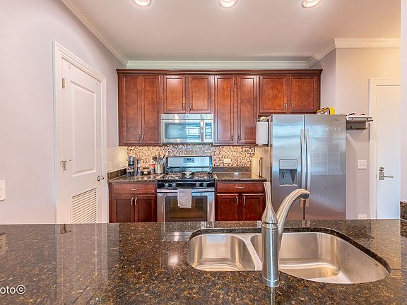 4th image of 100 Prairie Park Dr APT 205