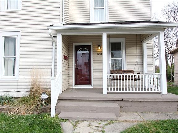 4th image of 831 E Pearl St