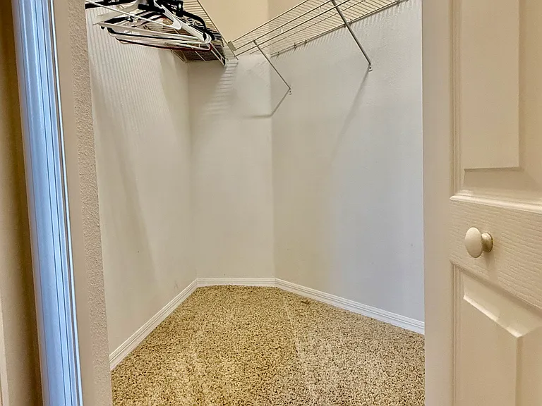 7646 SW 81st Way — Photo 8