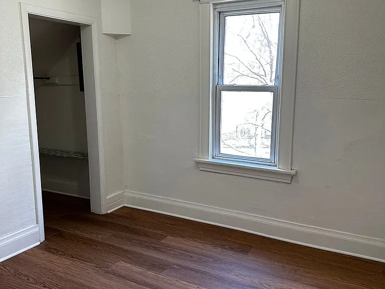 341 College St #343 — Photo 8