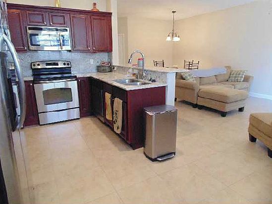 3rd image of 20781 NE 10th Ct