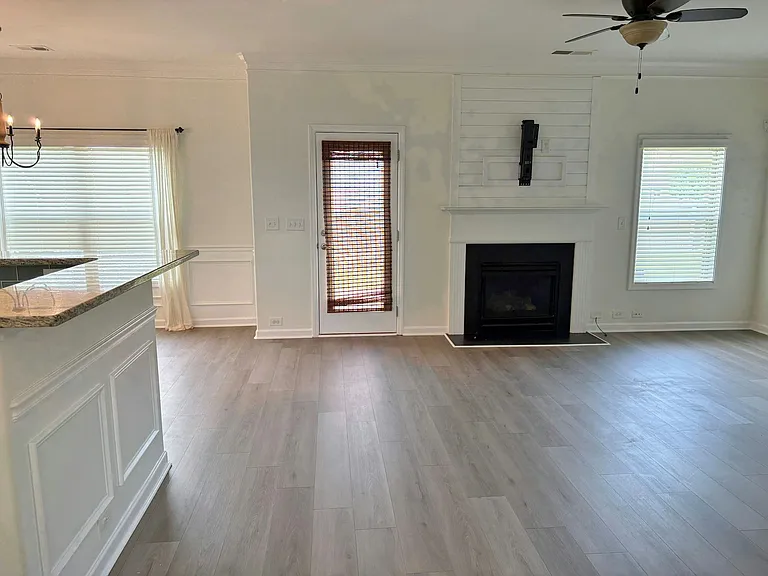 241 Saint Lucie Dr — Photo 15
