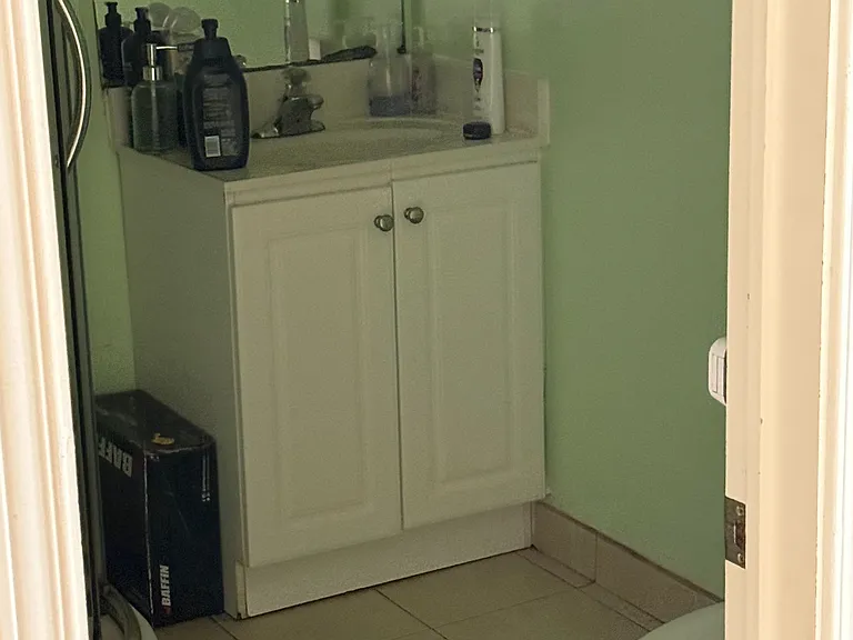 140 Sexton Cres #3 — Photo 7