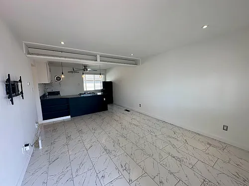 650 N 300 W #216-1 Photo 1