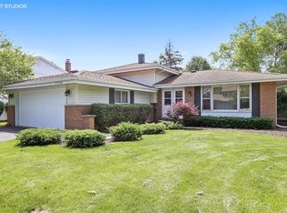 17W565 Earl Ct, Darien, IL