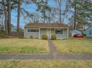 2414 Lofurno Rd, Chesapeake, VA 23323