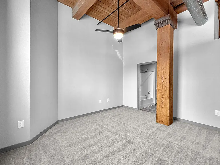 Emery Lofts — Photo 16