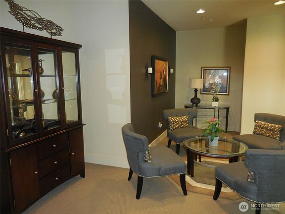 4th image of 400 Washington Avenue #311