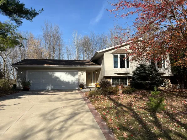 2280 Orwell Ct N, Stillwater, MN 55082