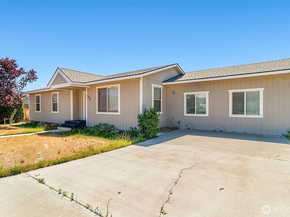 1st image of 604 Bramble Avenue