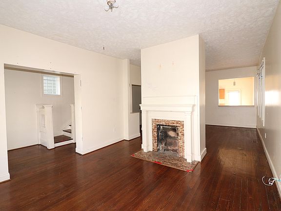 5th image of 421 Keswick St