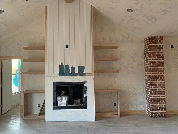 3rd image of 14028 N Ridge Dr