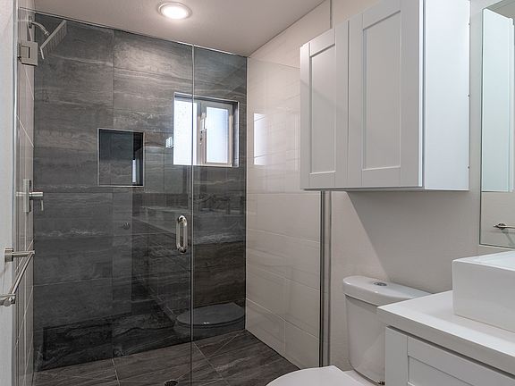 5th image of 4375-77 Mississippi St #4375