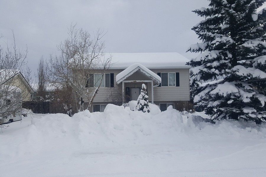 1st image of 704 N Hoffman St