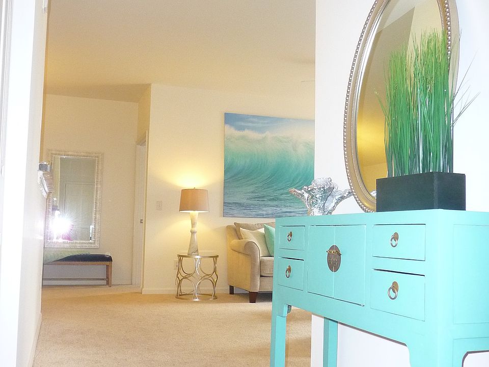 2nd image of 718 Ramsey Ct APT 201