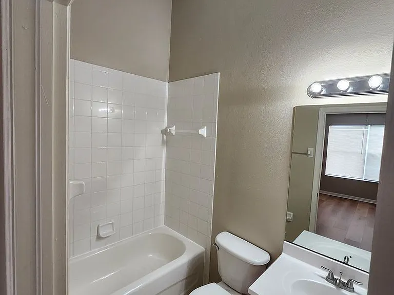 6330 Osprey Lake Cir — Photo 21