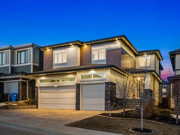 103 W Aspen Summit Close SW, Calgary, AB T3H 6B4