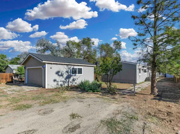 2851 Carmine St, Carson City, NV 89706