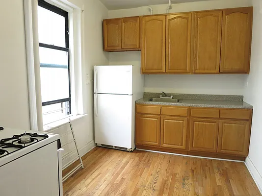 Rented by Bohemia Realty Group | media 2