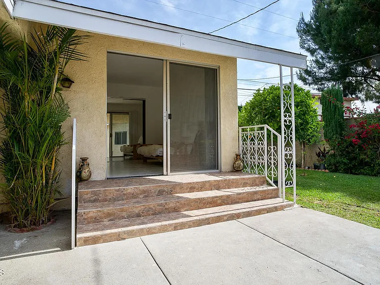 3583 E Del Mar Blvd — Photo 5