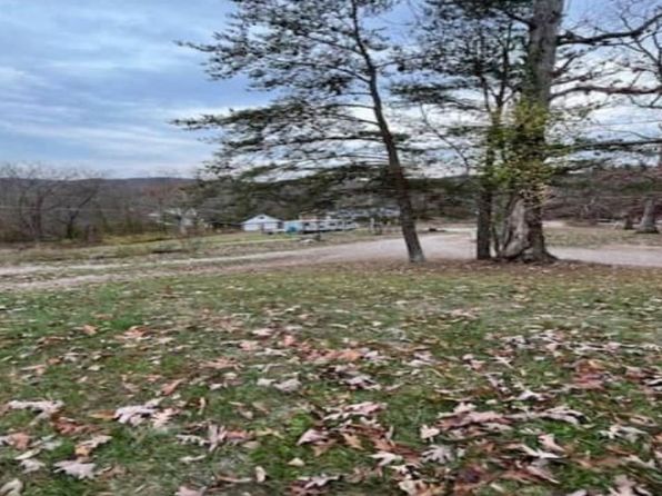 35 Sapphire Rd, Saint Albans, WV 25177