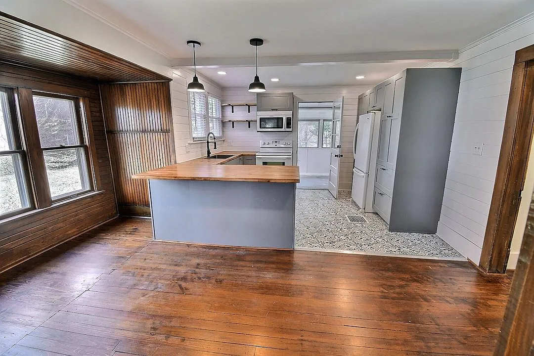 3 bed, 1560 sqft, $1,850 — Photo 1