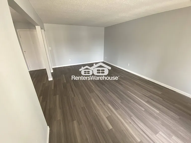 1931 Viking Dr NW #24 — Photo 5