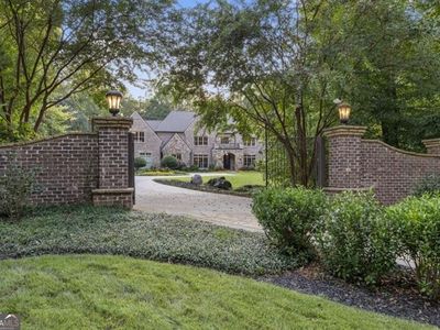 439 Tara Trl, Atlanta, GA, 30327