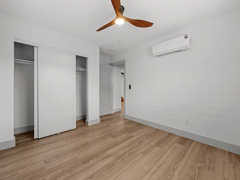 1116 Golden Rd — Photo 12