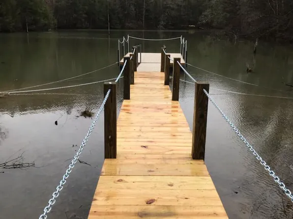 411 Cliffs Edge Rd, East Bernstadt, KY 40729