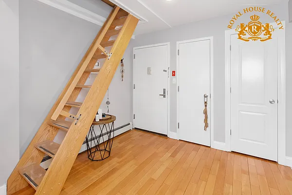 Sold by Royal House Realty, Inc. | media 27