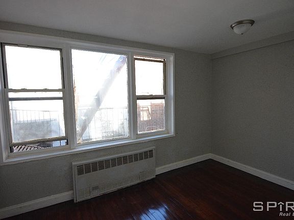 3rd image of 557 E 21st St APT 6J