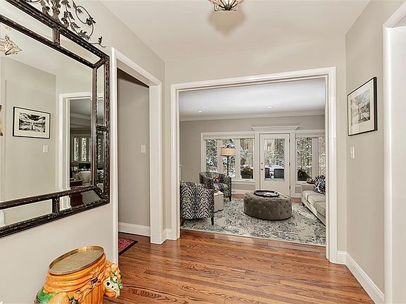 3rd image of 30850 Fox Hollow Dr