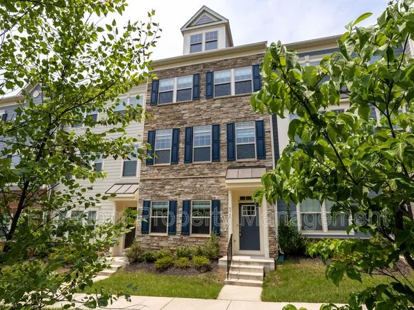 9365 Barnes Loop, Manassas, VA 20110