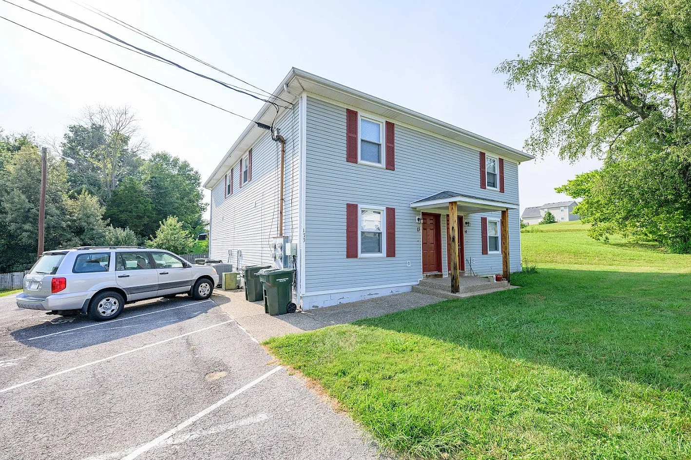 2 bed, 1.5 bath, 900 sqft, $925 — Photo 2