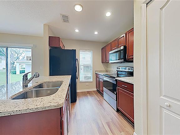 5th image of 9509 Ashburn Creek Ln
