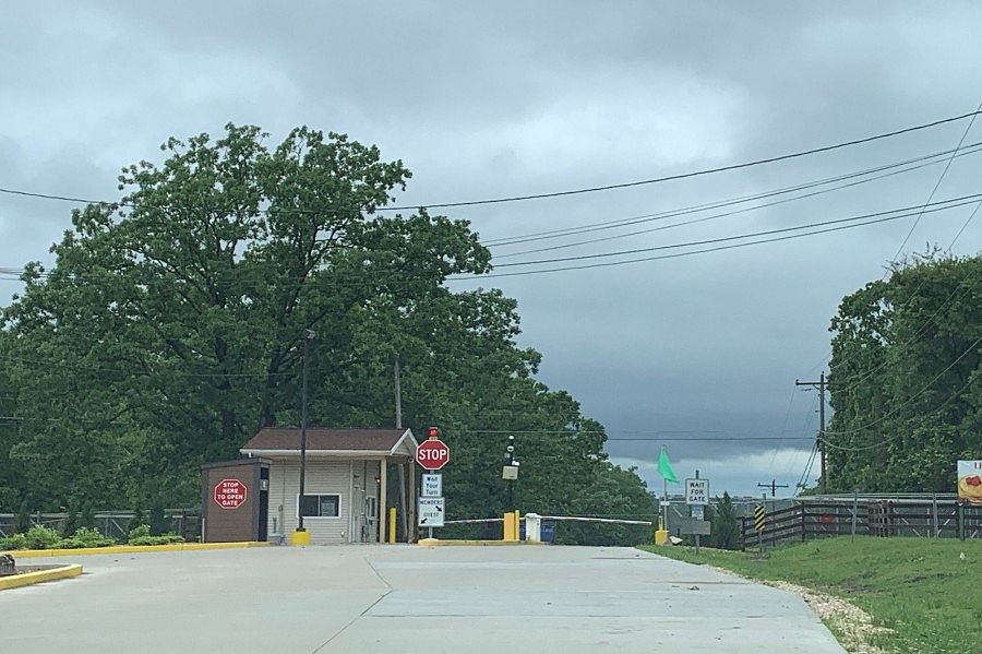 1st image of 1723 Lakeshore Dr